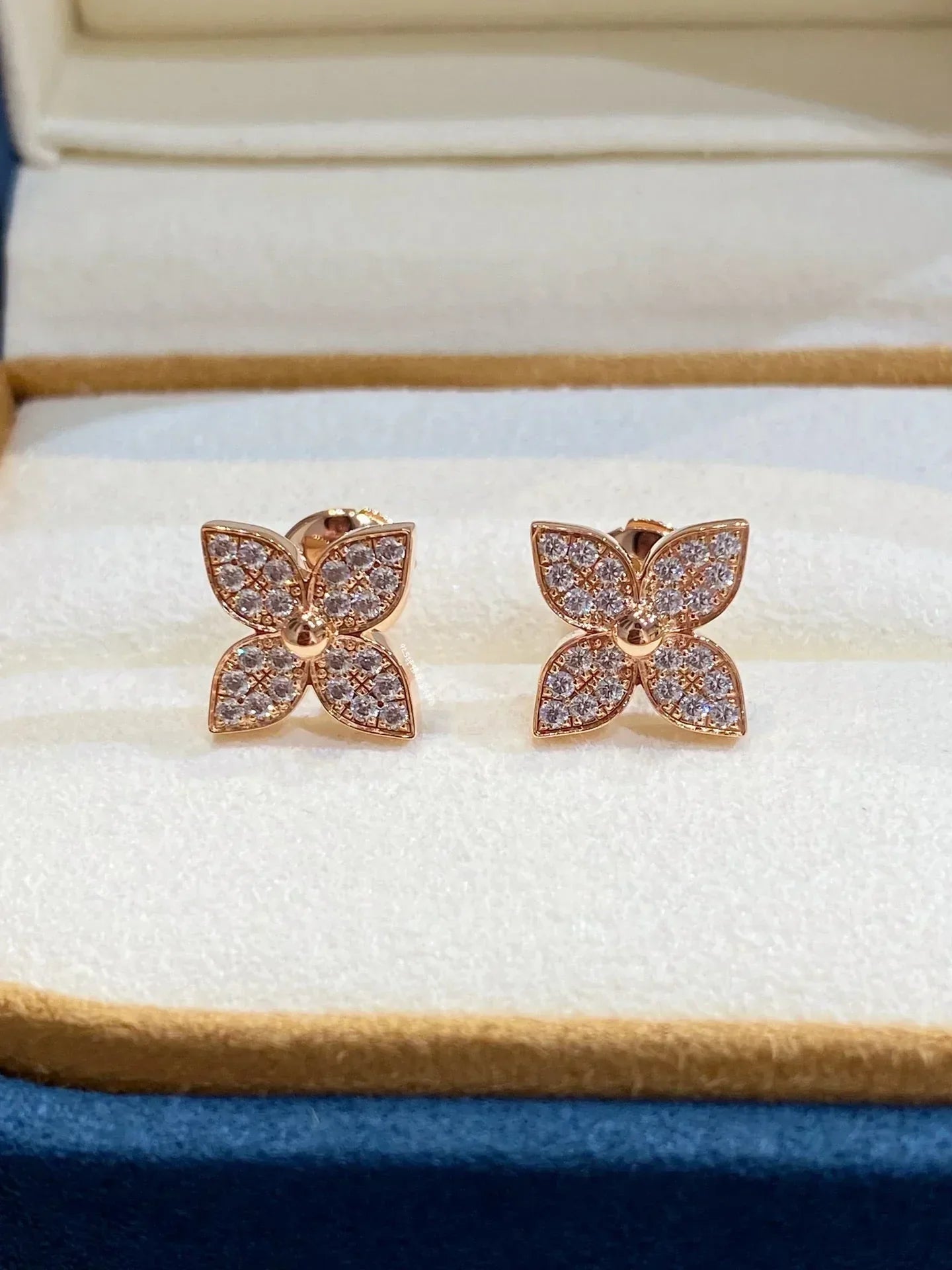 STAR EARRINGS PINK GOLD DIAMOND