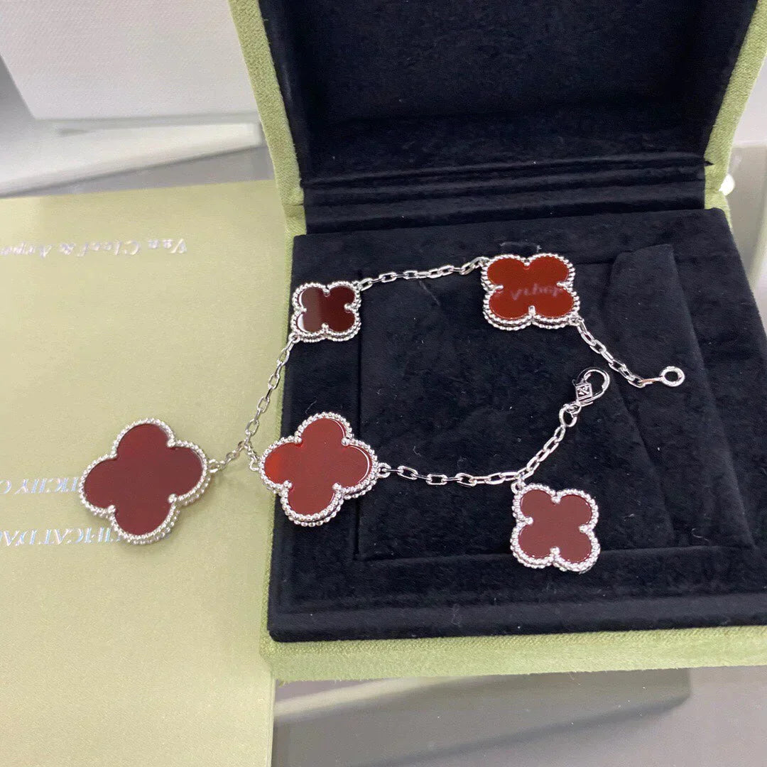 CLOVER 5 MOTIFS SILVER CARNELIAN BRACELET