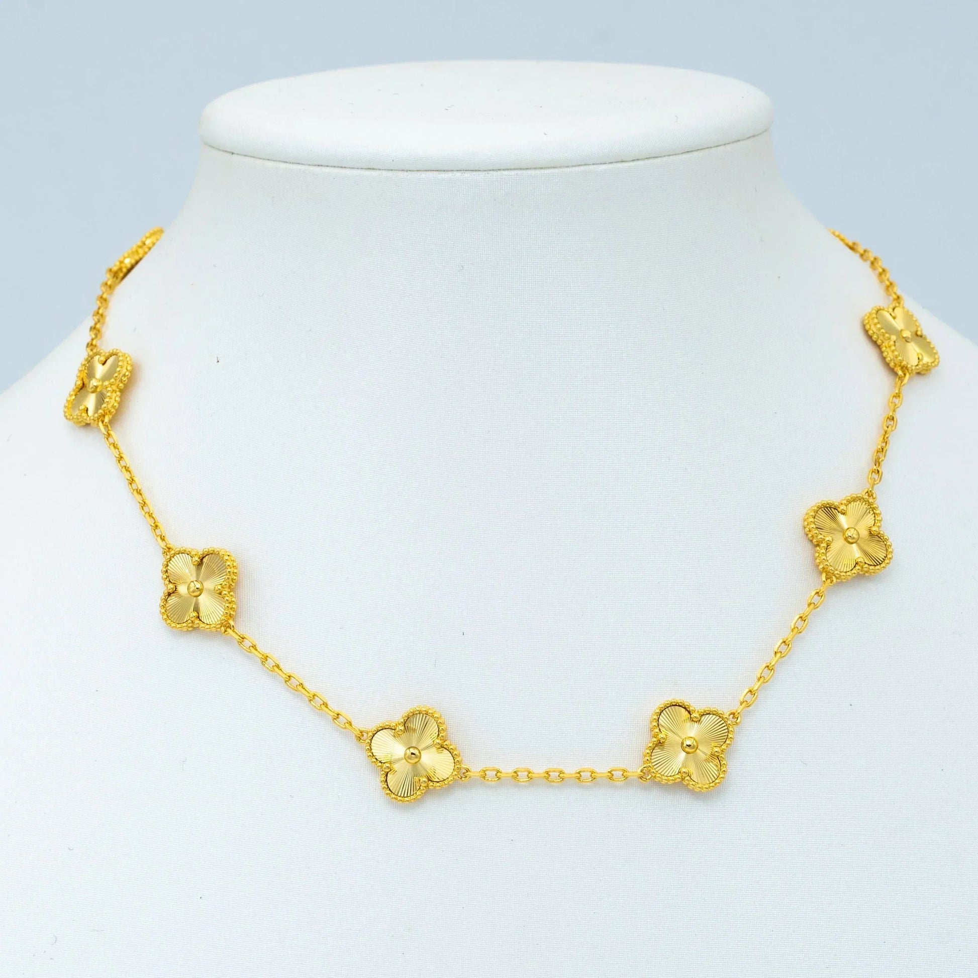 VINTAGE NECKLACE 10 MOTIFS GOLD